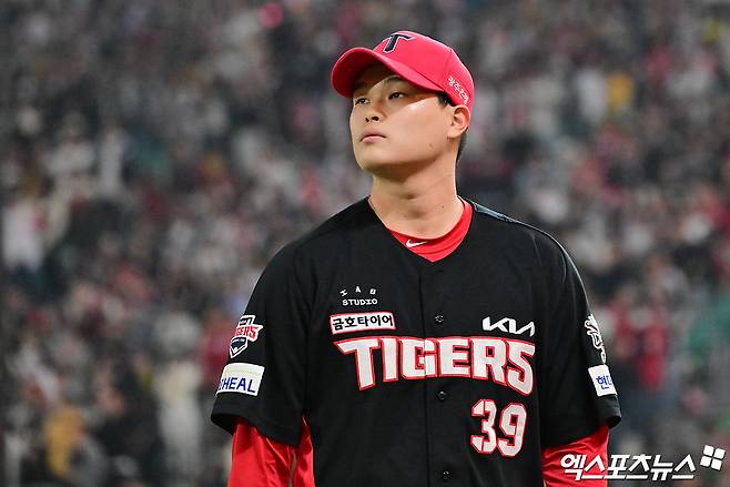 KIA 투수 최지민은 12일 1군 엔트리에서 빠졌다. 그는 최근 부진한 투구를 보여 재조정 차원에서 퓨처스리그로 향했다. 엑스포츠뉴스 DB