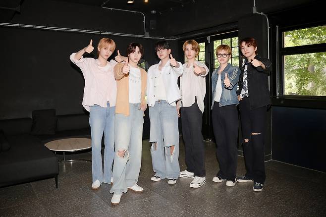 보이넥스트도어 태산, 성호, 명재현, 이한, 리우, 운학(왼쪽부터). 사진 제공=KOZ엔터테인먼트