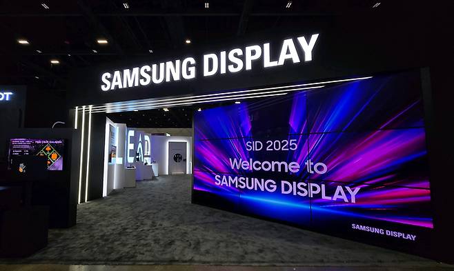 삼성디스플레이 SID 전시부스 전경. 〈사진 삼성디스플레이 제공〉