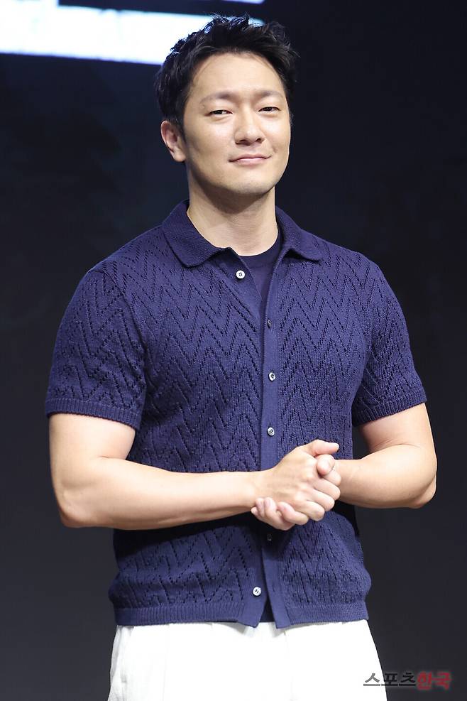 디즈니+ 시리즈 '나인 퍼즐' 제작발표회에 참석한 배우 손석구. 25.5.14 ⓒ이혜영 기자 lhy@hankooki.com