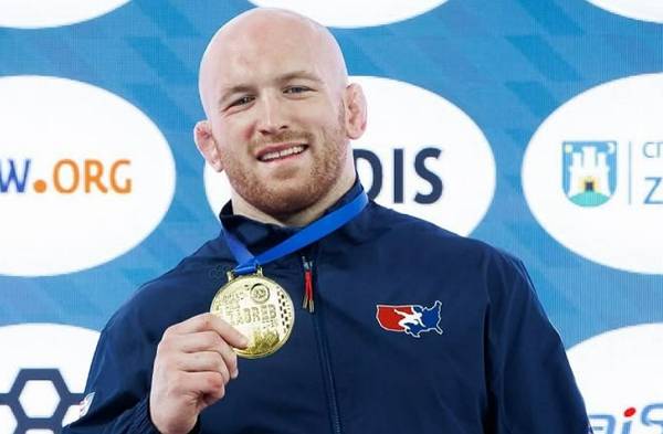 레슬링 금메달리스트인 카일 스나이더가 성매매 혐의로 경찰에 붙잡혔다. 사진은 레슬링 선수 카일 스나이더가 자신의 인스타그램에 게재한 모습. /사진=레슬링 선수 카일 스나이더 인스타그램 캡처