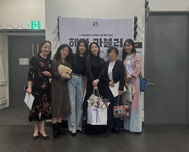 왼쪽부터 노현정, 백지원, 백지연, 이영애, 김정은 / 김정은 소셜미디어