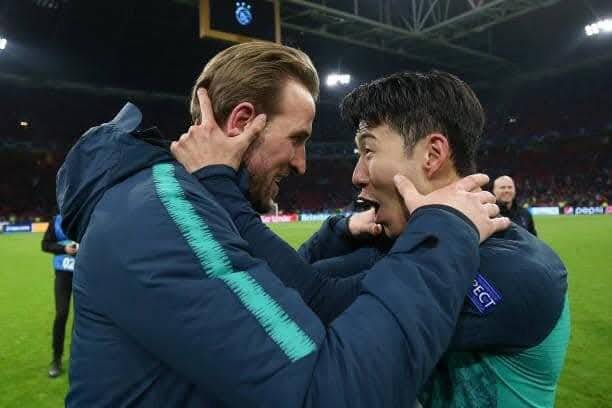 토트넘에서 최고의 궁합을 보인 손흥민(오른쪽)과 해리 케인. 손흥민이 22일(한국시간) 열릴 UEL 결승전에서 긴 무관의 세월을 탈출하겠다는 의지를 보이는 가운데 케인도 오랜 절친의 도전을 누구보다 응원하고 있다. 사진출처|해리 케인 페이스북