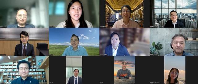 국민일보 자문위원들이 15일 줌(Zoom)으로 회의를 진행하고 있다.