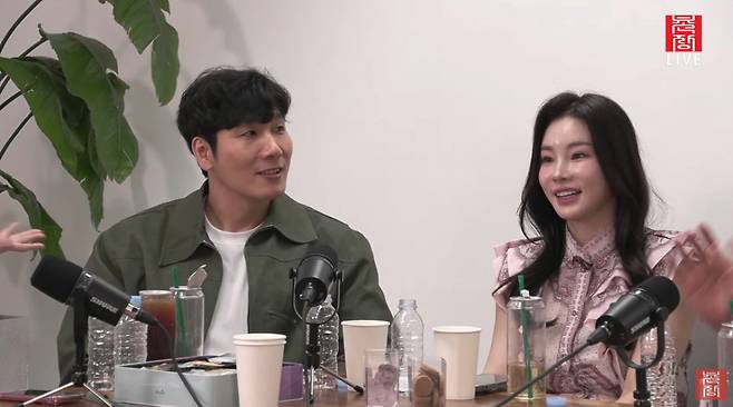 4기 경수와 국화가 헤어졌다. /사진=유튜브 채널 '촌장엔터테인먼트' 캡처