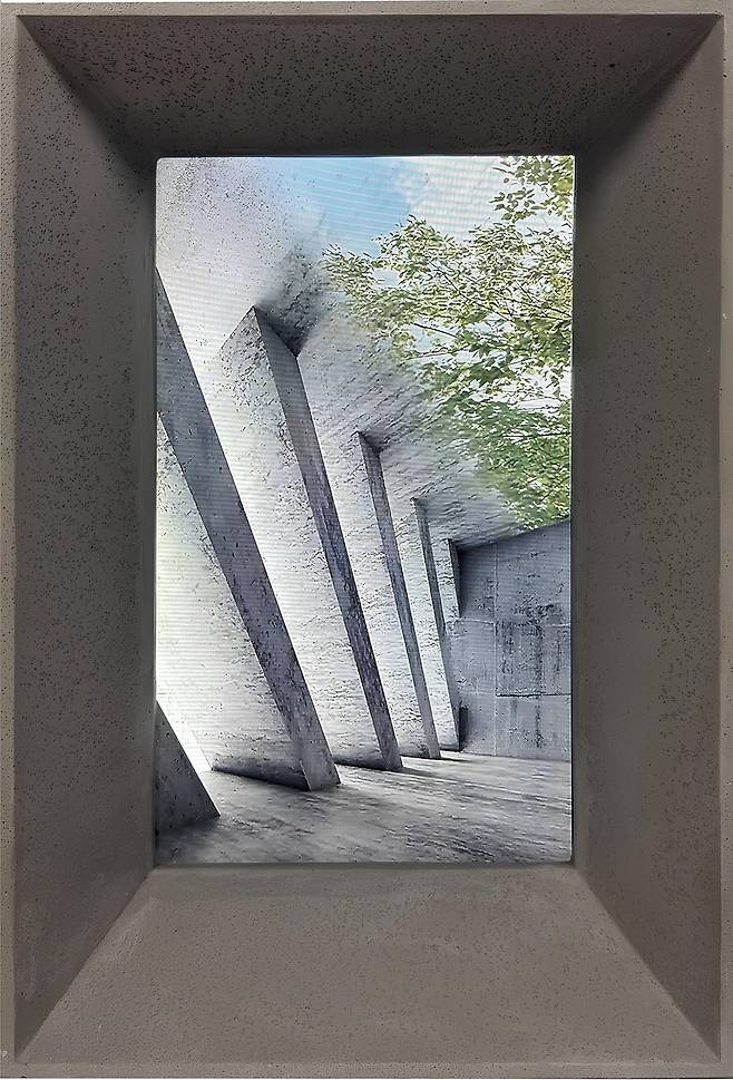 금민정, 멀리있는 숲, LED 스크린에 싱글 채널 비디오, 조각 프레임, 27.5x18.5x10(h)cm, 2024