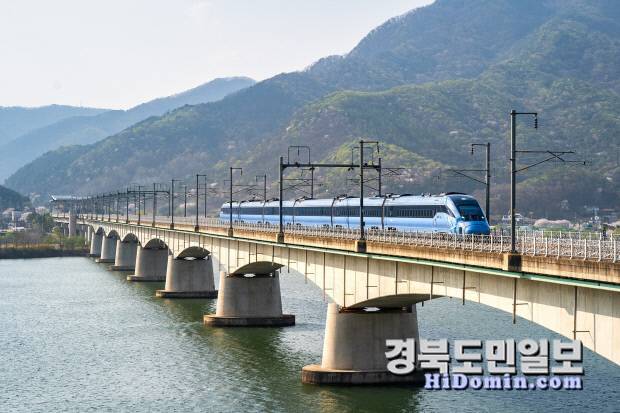 경주역을 이용하는 고속열차 승객이 3년 새 두 배 넘게 늘어났지만 KTX·SRT 정차 횟수는 늘어나지 않아 이용객들의 불만이 높아지고 있다. 사진=코레일 제공