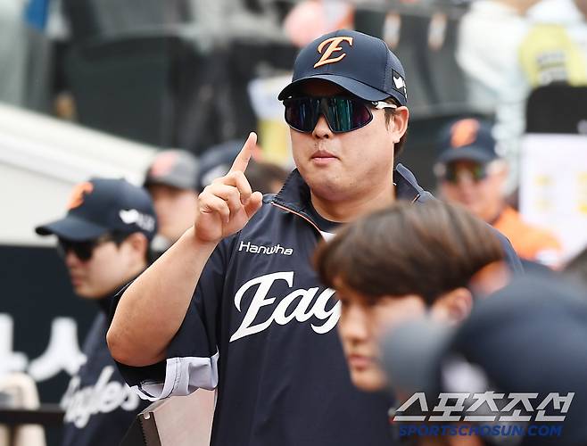 '폰세 1이닝 더?'