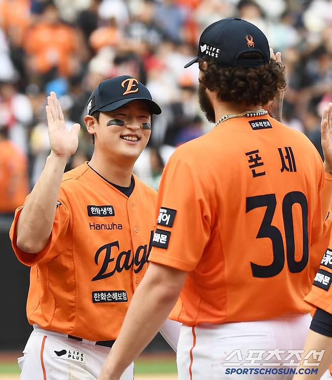 9회 천금같은 홈 보살을 성공시킨 이진영