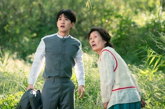 스튜디오 피닉스·SLL 제공