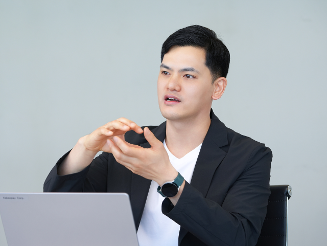 이재근 카카오페이 마이데이터전략팀장이 최근 경기도 성남 카카오페이 본사에서 서울경제신문과 인터뷰를 진행하고 있다. 사진 제공=카카오페이