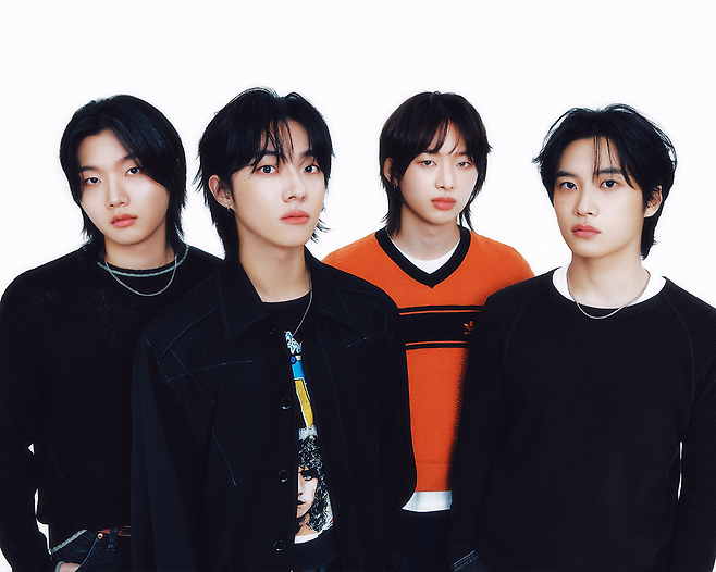 그룹 드래곤포니. 안테나 제공