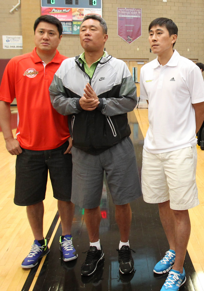 미국 라스베이거스에서 열린 2014 KBL 트라이아웃, 왼쪽부터 SK 문경은 감독, KCC 전창진 감독, 이상민 당시 서울삼성 감독. 사진 | KBL