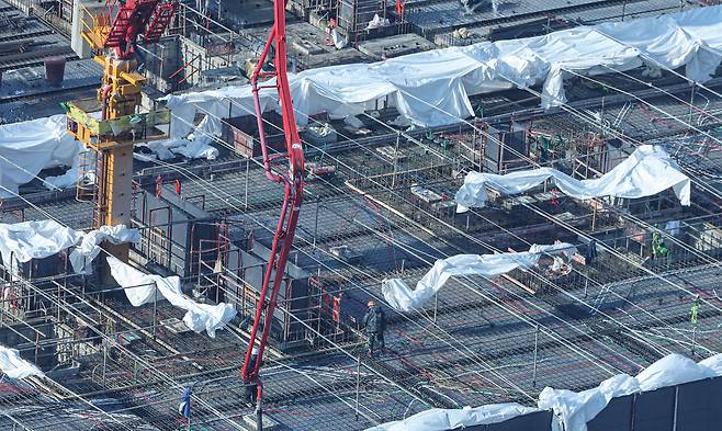 인천 연수구의 한 아파트 공사현장. /뉴스1