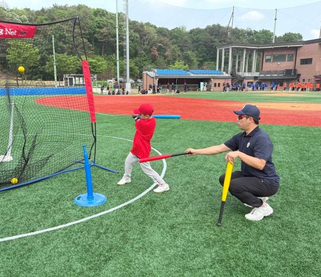야구로 통하는 티볼캠프. /사진=KBO 제공