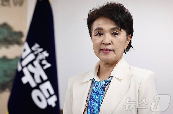 강금실 더불어민주당 중앙선대위 총괄선대위원장이 19일 서울 영등포구 더불어민주당사에서 뉴스1과 인터뷰를 하고 있다. 2025.5.19/뉴스1 ⓒ News1 김도우 기자