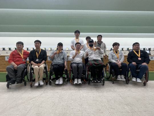 BDH 파라스 장애인사격실업팀이 최근 '제7회 직지배 전국장애인사격대회'에서 12개 메달을 획득했다. 세종시 제공