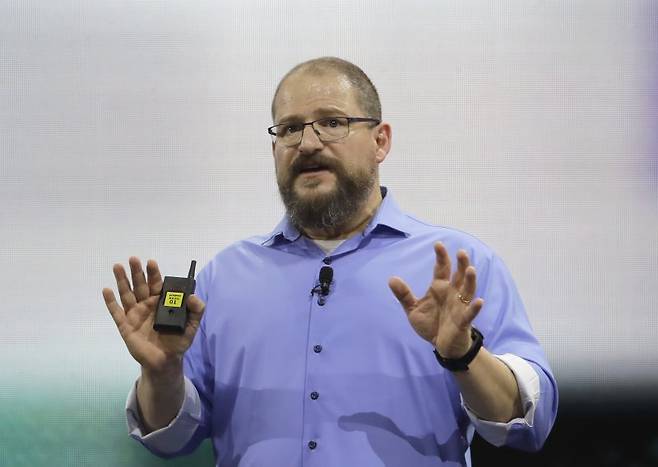 크리스티아노 아몬 퀄컴 CEO가 19일(현지시간) 대만 타이베이 난강2전시관에서 열린 '컴퓨텍스 2025' 기조연설에서 발언하고 있다. 연합뉴스