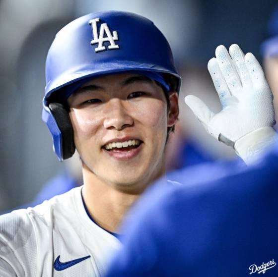 득점 후 환한 미소를 짓고 있는 김혜성. /사진=LA 다저스 공식 SNS