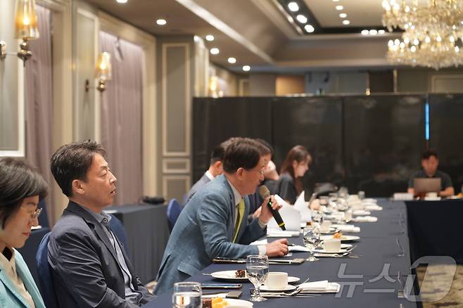 유종필 창업진흥원장이 21일 서울 여의도 켄싱턴호텔에서 기자간담회를 개최했다. (창진원 제공)