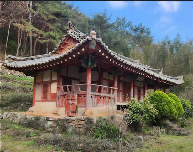 전남 장흥군 용산면 금곡마을에 자리한 영광 김씨 문중의 서당 관수재. 한옥문화원 제공