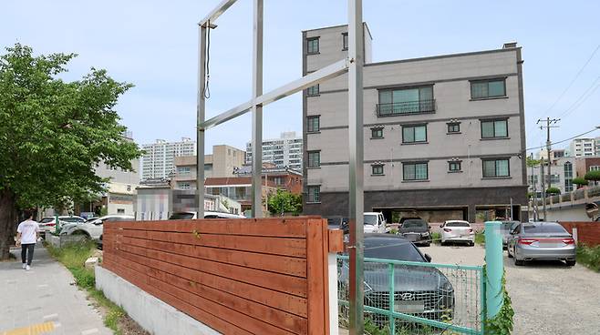 21일 찾은 울산 남구 옥동 도시재생 뉴딜사업 관련 옥동어울림복합센터가 들어설 예정지 전경. 이수화 기자