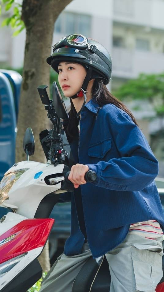 ENA ‘살롱드홈즈’