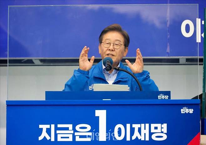 이재명 더불어민주당 대선 후보가 21일 오후 인천광역시 계양구 계양역 앞 광장에서 유세 연설을 하고 있다. ⓒ데일리안 홍금표 기자