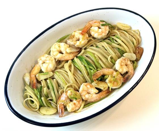 면은 줄이고 애호박을 넣어 칼로리를 낮춘 애호박 파스타. 사진 이정웅