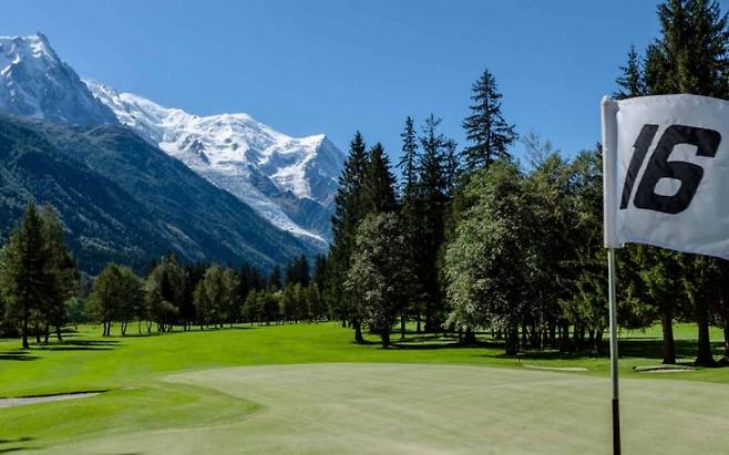 모두투어 '프랑스·스위스 골프 여행 9일', 모두시그니처 상품. 프랑스, 샤모니 골프클럽/사진제공=모두투어