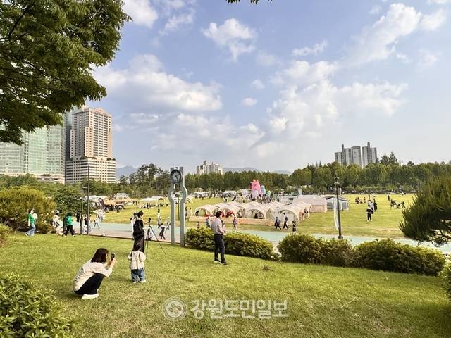 ▲ ‘2025 서울국제정원박람회’가 서울 보라매공원에서 최근 개막, 오는 10월 20일까지 152일간 펼쳐진다.