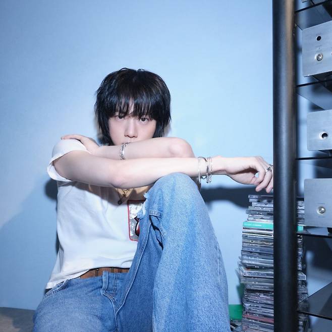 방탄소년단 진이 미니 2집 ‘Echo’로 영국 오피셜 차트 앨범·싱글 동시 진입 및 스포티 파이 글로벌 순위 최상위권을 기록하며 글로벌 솔로 파워를 입증했다. 사진 제공 | 빅히트 뮤직