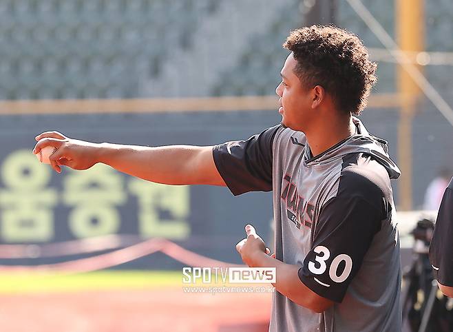 ▲ 허벅지 부상 재활을 마치고 이제 복귀를 코앞에 두고 있는 엘리에이저 에르난데스 ⓒ곽혜미 기자