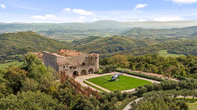 만다린 오리엔탈 호텔 그룹이 이탈리아 움브리아 지역에 오픈한 익셉셔널 홈즈, 카스텔로 디 프로코피오. / 사진=만다린 오리엔탈 호텔 그룹