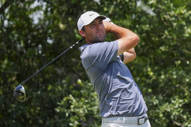 찰스 슈와브 챌린지 4라운드 9번 홀에서 티샷하는 스코티 셰플러. AP연합뉴스