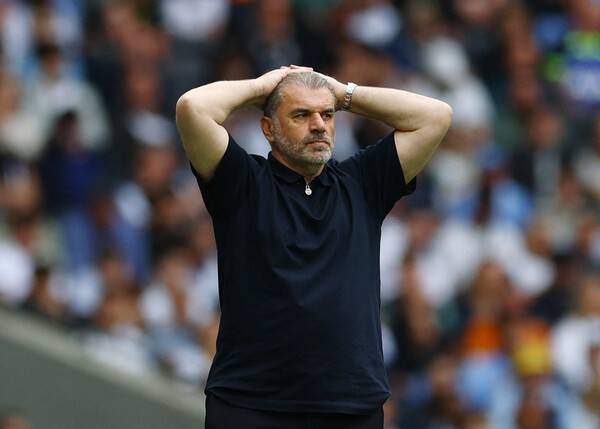 ▲ 손흥민은 브라이턴과의 최종전에 결장했다. 엔제 포스테코글루 감독은 1-4 대패로 잠깐 잠잠했던 경질 위기에 다시 직면하게 됐다. ⓒ연합뉴스/AP/REUTERS