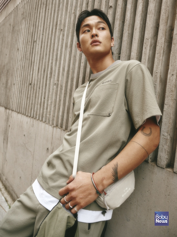 시원한 착용감과 탁월한 통기성을 갖춘 기능성 웨어 '에어리(AIRY) 시어서커 시리즈'. ⓒ아이더 