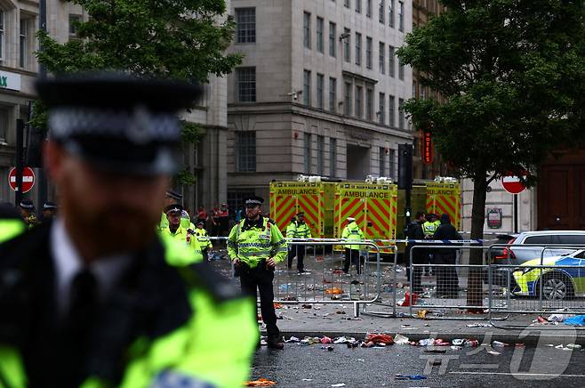 영국 리버풀에서 FC리버풀 우승 퍼레이드 도중 차량 추돌 사고가 난 현장. 2025. 05. 27 ⓒ 로이터=뉴스1 ⓒ News1 박우영 기자