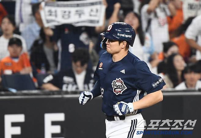 13일 대전 한화생명볼파크에서 열린 두산-한화전. 8회초 2사 1루 김재환이 투런포를 친 후 그라운드를 돌고 있다. 대전=정재근 기자 cjg@sportschosun.com/2025..5.13/