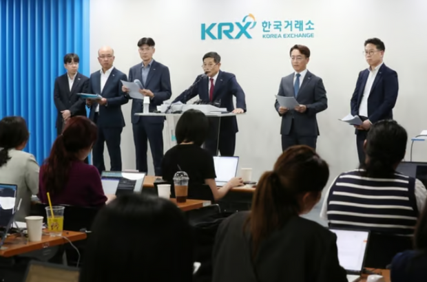 양태영 IR협의회 회장(당시 한국거래소 유가증권시장본부장)이 지난해 9월 26일 서울 여의도 서울사옥 기자실에서 ‘코리아 밸류업 지수’의 선정기준·종목 등과 관련한 주요 언론 보도사항에 대해 브리핑을 하고 있다. ⓒ힌국거래소