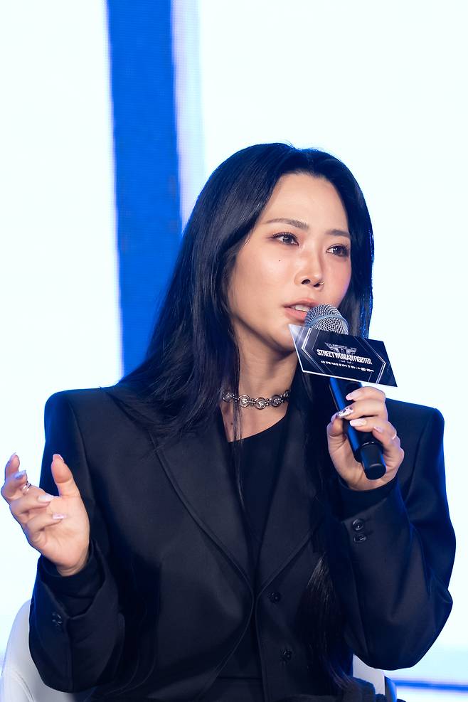 크루 범접의 리더로 나선 허니제이. 엠넷 제공