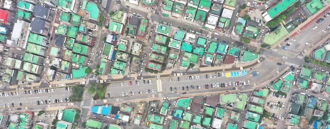 ▲ 만수동 빌라촌과 공영주차장. /인천일보DB