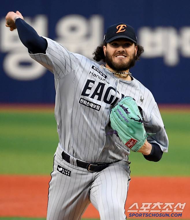 22일 울산 문수야구장에서 열린 NC 다이노스와 한화 이글스의 경기. 한화 폰세가 역투하고 있다. 울산=박재만 기자 pjm@sportschosun.com/2025.05.22/
