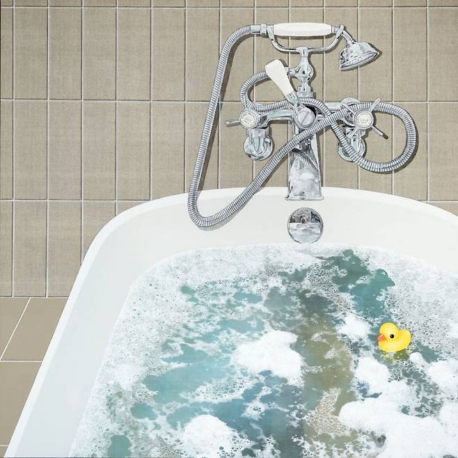 정수영 'Not for posting'(2024). 학고재