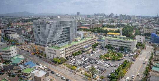 전북 익산에서 최근 생활고에 사달리던 모녀 사망사건이 발생해 복지사각 논란이 일고 있다. 사진은 익산시 전경. 연합뉴스