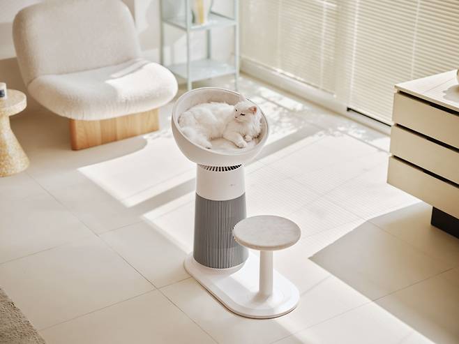 LG 퓨리케어 오브제컬렉션 에어로캣타워.