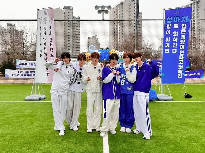 플레디스 엔터테인먼트(PLEDIS)