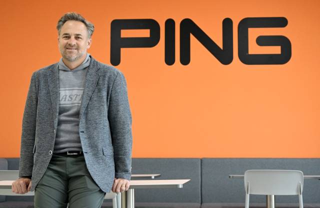 존 K 솔하임은 오너가 일원이지만 '당연히' CEO 자리를 물려받은 건 아니다. 고등학교 시절부터 방학 때면 공장에서 일을 했고, 핑 입사 후에는 개발팀을 이끌었다. 일본 지사장으로 근무할 때는 핑의 일본 내 시장 점유율을 획기적으로 끌어올렸다. 성형주 기자