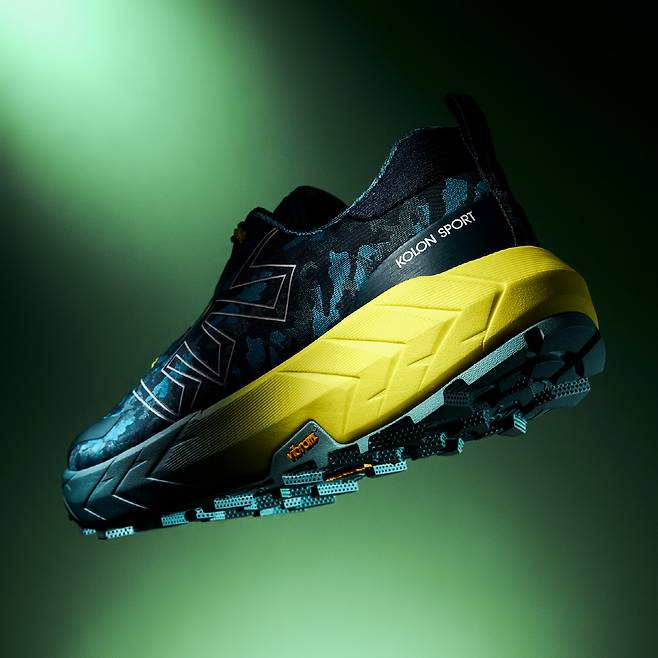 ◇코오롱스포츠 트레일러닝화 'TL-X'. 사진제공=코오롱스포츠