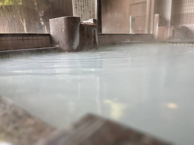 기준치 최대 620배의 레지오넬라균이 검출된 돗토리현 요나고시 ‘요도에 유메 온천'의 여탕 내 거품탕./공식홈페이지